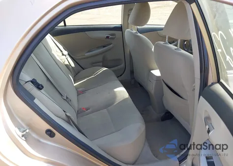 2013 Toyota Corolla Le z USA, uszkodzony, nr VIN 2T1BU4EEXDC999165